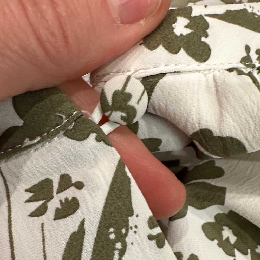 Monday Fun Floral Print Sleeveless Camisole in Olive on White - Picture 4 of 10